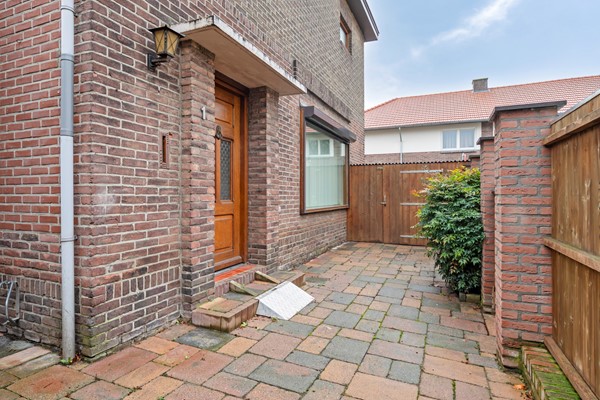 Medium property photo - Sint Lambertusstraat 1, 6136 XD Sittard